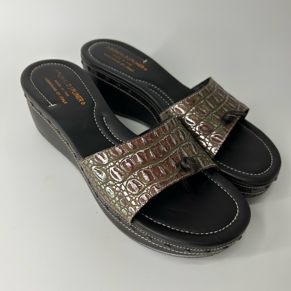 Donald J. Pliner Sying-9079 Iridescent Croc-Embossed Wedge Slides - Black/Bronze